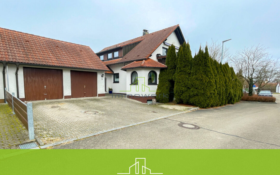 Zweifamilienhaus mit Charme in Hausen