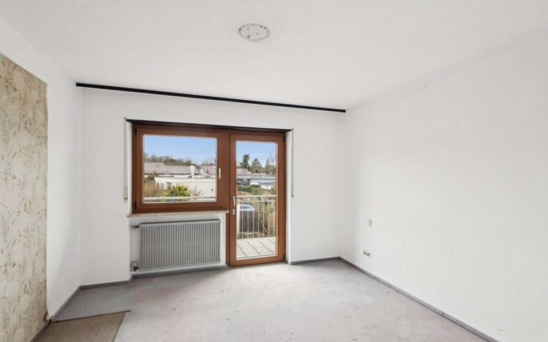 *RESERVIERT* Reihenmittelhaus mit ausgebautem Dachboden