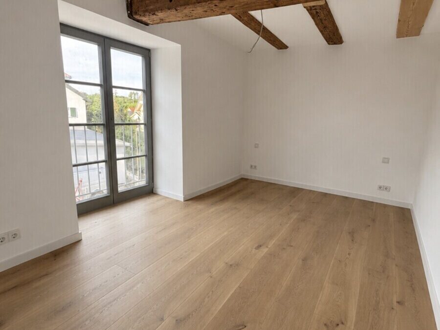 Helle 3-Zimmer-Wohnung mit Westbalkon und Küche – Erstbezug nach Sanierung